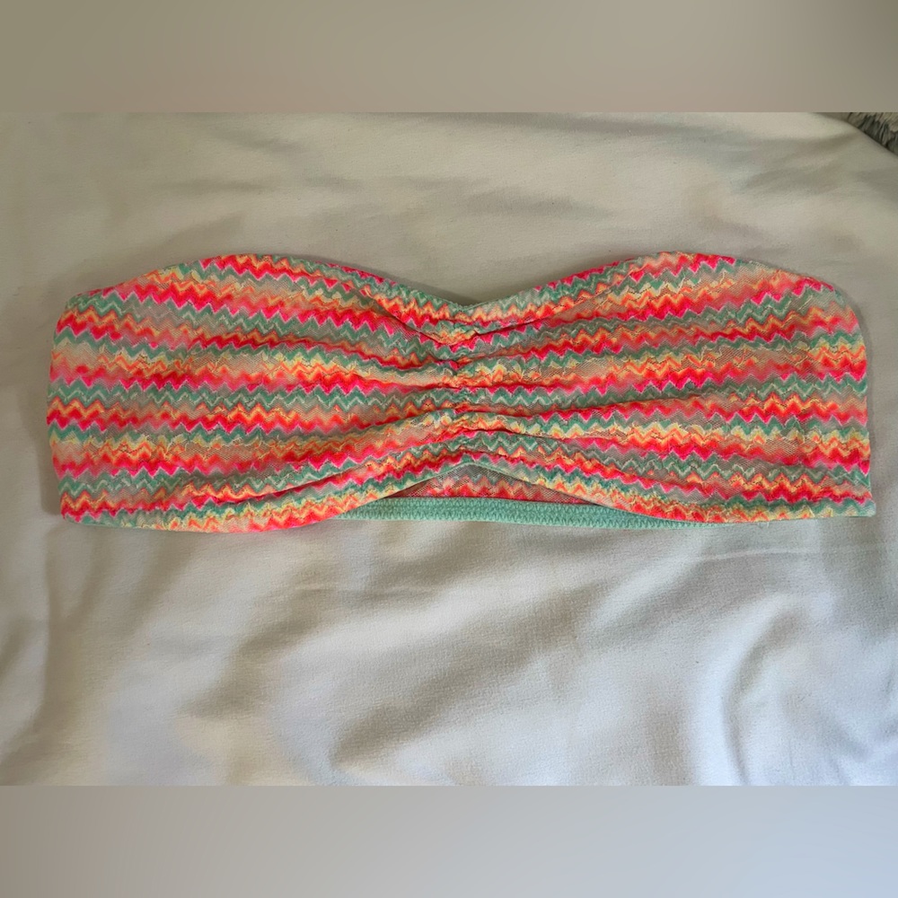 | ‘PINK’ By Victoria’s Secret | Neon-Colored Bandeau!